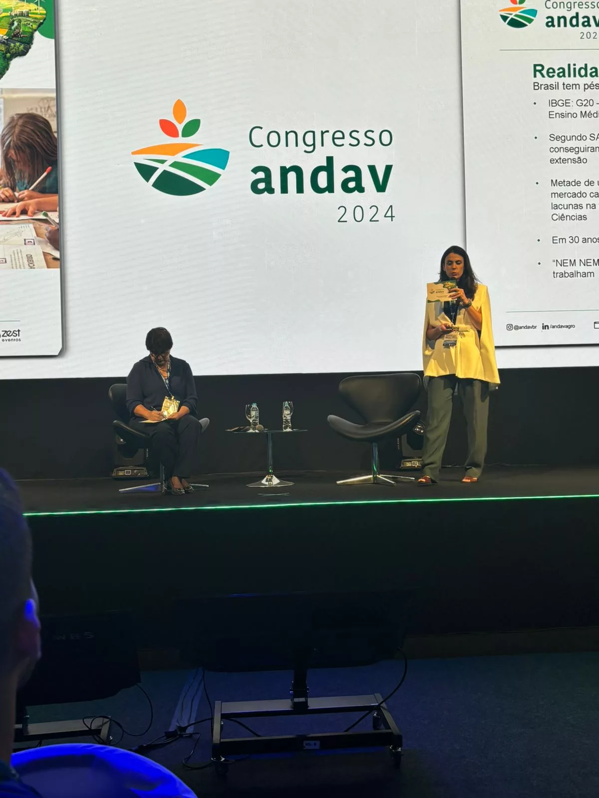 Compromisso social e o Propósito de Educar”: Letícia Jacintho debateu temas estratégicos para o Agro no Congresso ANDAV 2024